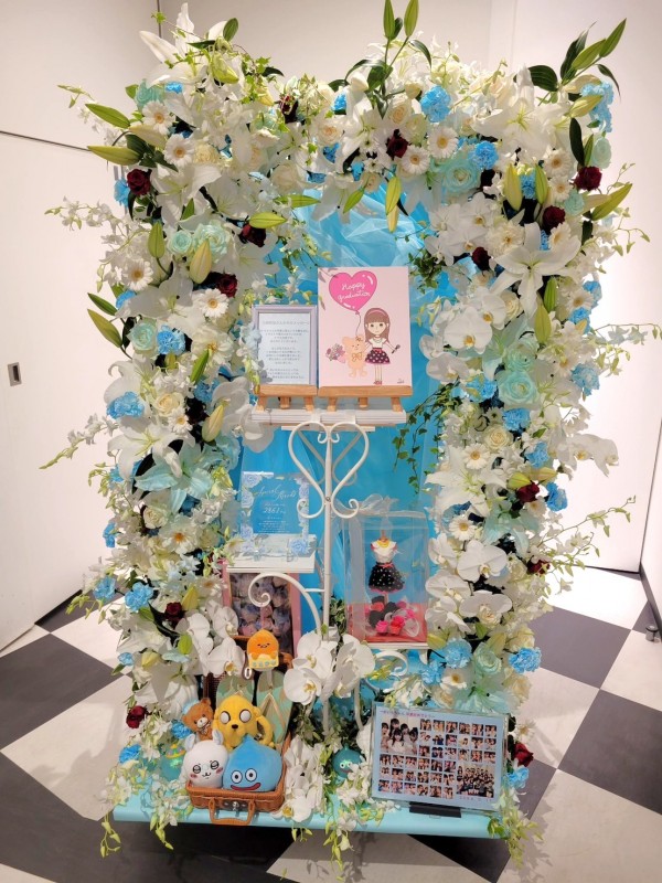 HKT48 堺萌香様へお祝いスタンド花を納品しました[公演祝い花]